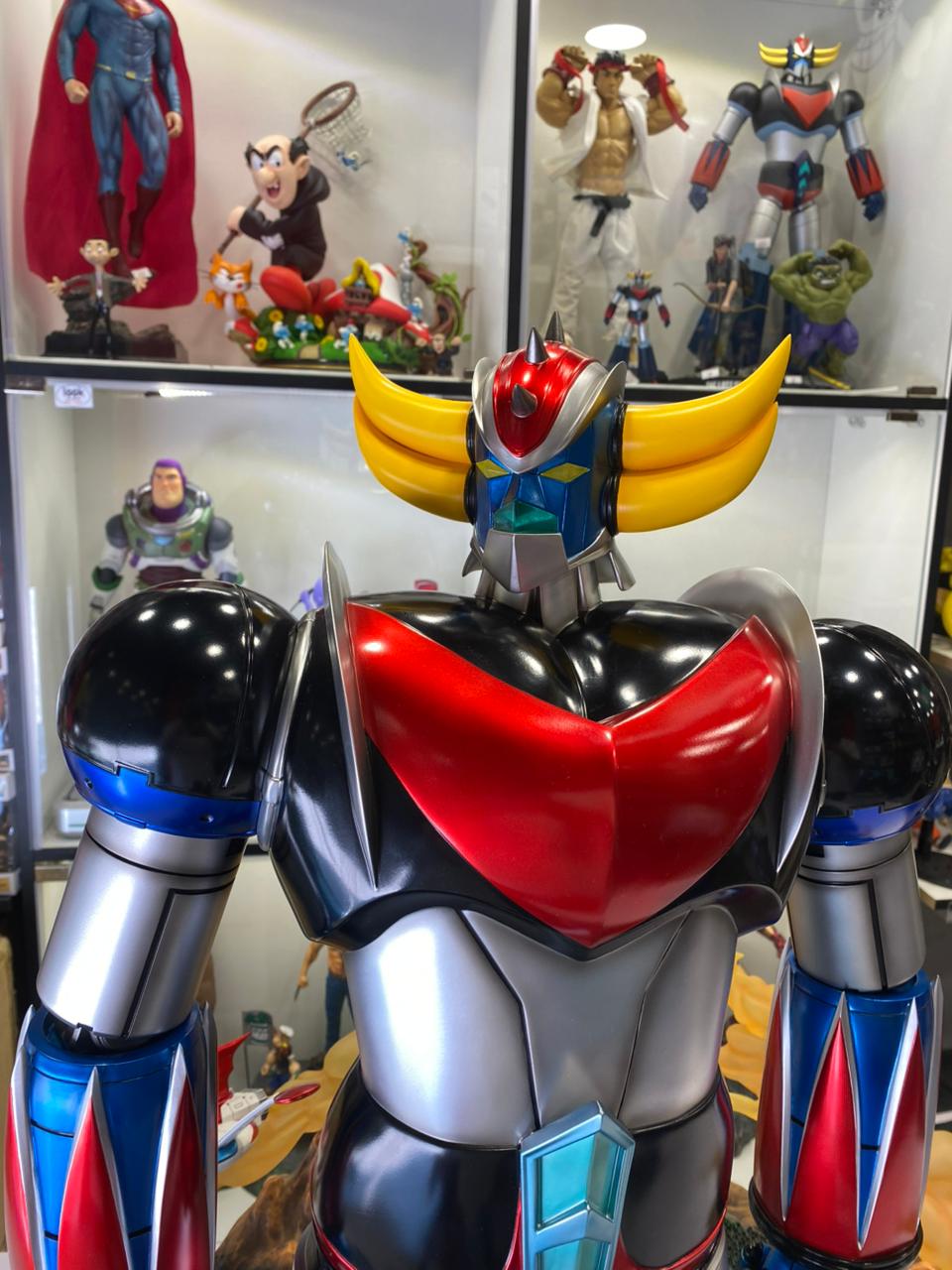 grendizer diorama statue by cartoon kingdom grendizer diorama statue by cartoon kingdom