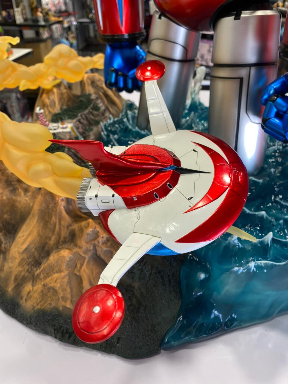 grendizer diorama statue by cartoon kingdom grendizer diorama statue by cartoon kingdom